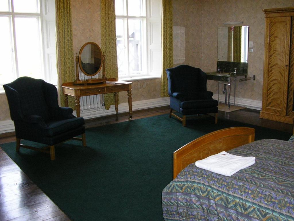 Gregynog Hall Casa de hóspedes Tregynon Quarto foto